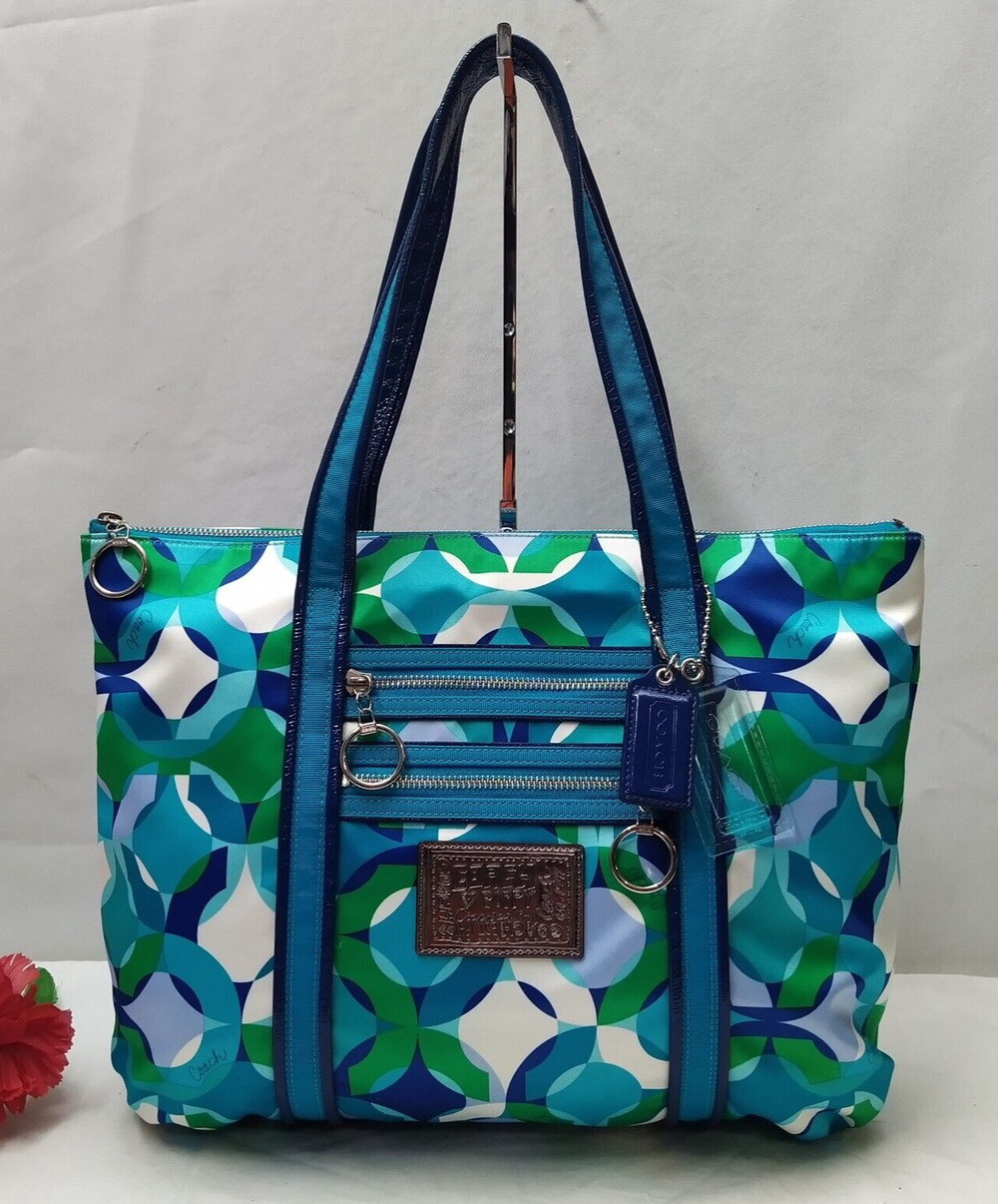 Coach Poppy Blue Nylon Double Handles Zipper Closure Tore Shoulder Bag